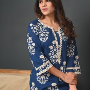 Rimeline Floral Printed Notch-Neck Straight Kurta