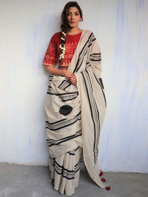 Chidiyaa White & Black Pure Cotton Saree