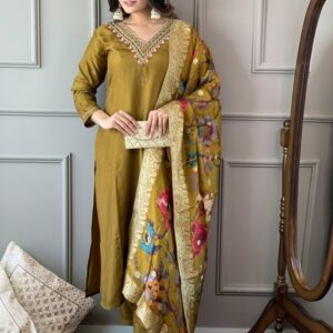 DIVASTRI Floral Embroidered Thread Work Pure Cotton Kurta With Trousers & Dupatta