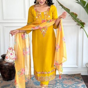 DIVASTRI Floral Embroidered Thread Work Straight Kurta With Trousers & Dupatta
