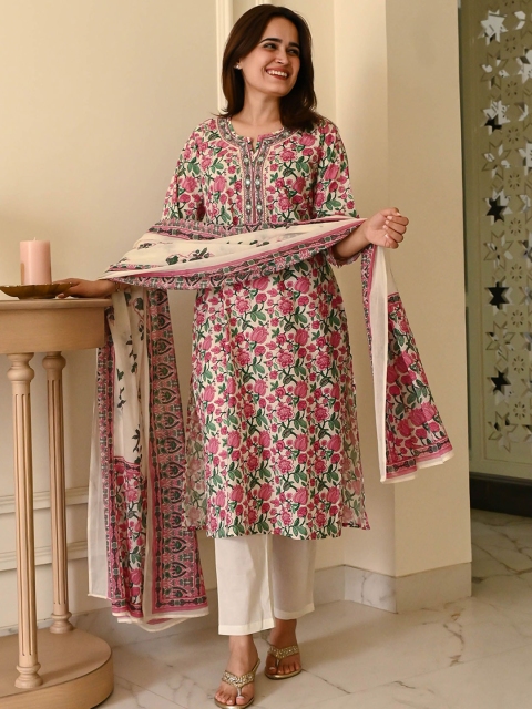 DIVASTRI Floral Printed Beads And Stones Straight Kurta With Trousers & Dupatta