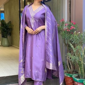 DIVASTRI Women Embroidered Regular Sequinned Pure Cotton Kurta & Trousers With Dupatta