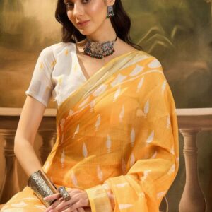 Sangria Ethnic Motifs Printed Saree With Blouse Piece